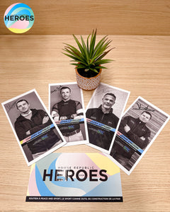 Cartoline autografate HEROES