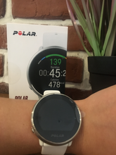 Charger l&#39;image dans la galerie, montre Polar IGNITE-blanc
